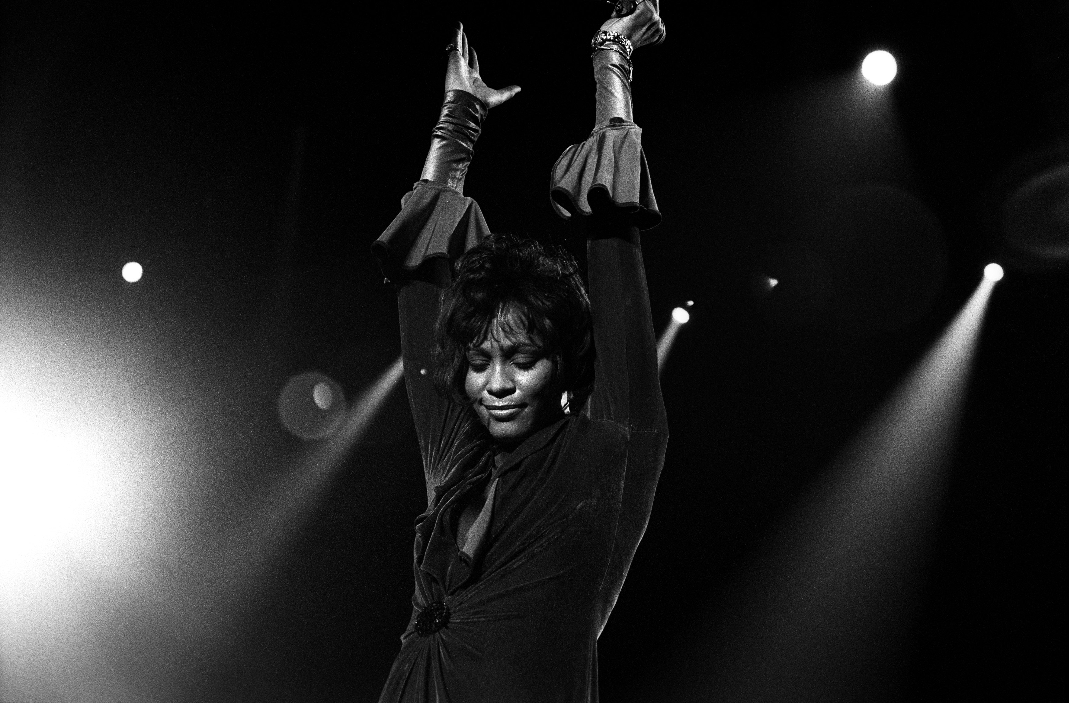 Легендарные певицы. Уитни Хьюстон. Whitney Houston Billboard 1993. Уитни Хьюстон фото.