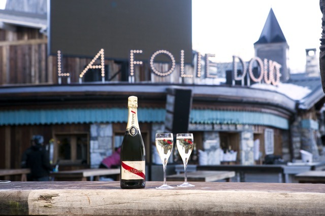 Šampaňské vítězů MUMM Cordon Rouge se vyznačuje perfektním poměrem mezi svěžestí a intenzitou.