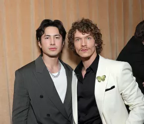 Hudson Williams a Connor Storrie