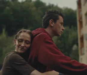 Nahoře nebe, v dolině já