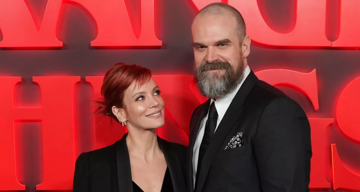 David Harbour a Lily Allen 