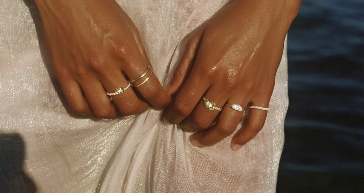 Travel ring