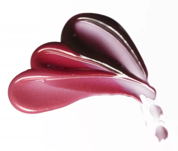 Proč je z lesků na rty must have sezony?
