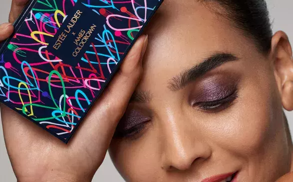 Estée Lauder se spojila s malířem velkých stěn