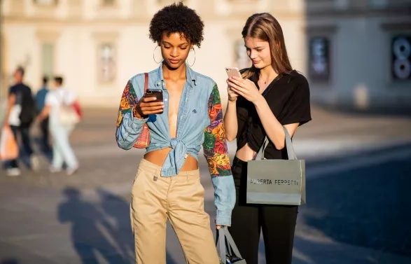 ULEHČUJÍ VÁM TECHNOLOGIE PRÁCI, NEBO JSTE SPÍŠ JEJICH OTROKEM?