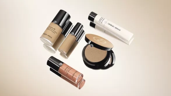  LUMINOUS SILK GLOW FUSION POWDER a další produkty z řady