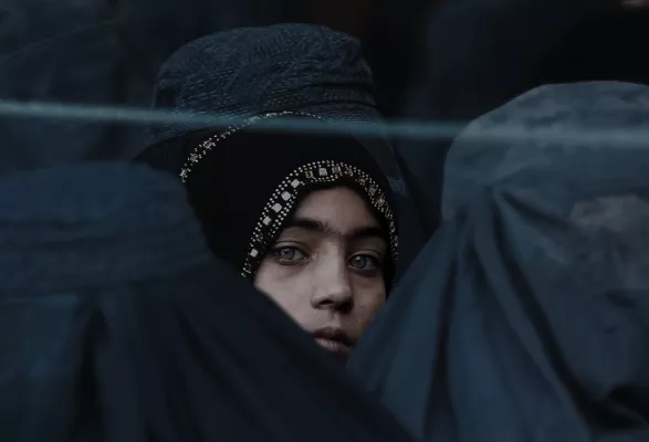 Zachraňme afghánský lid, prosí Angelina Jolie i Jennifer Aniston