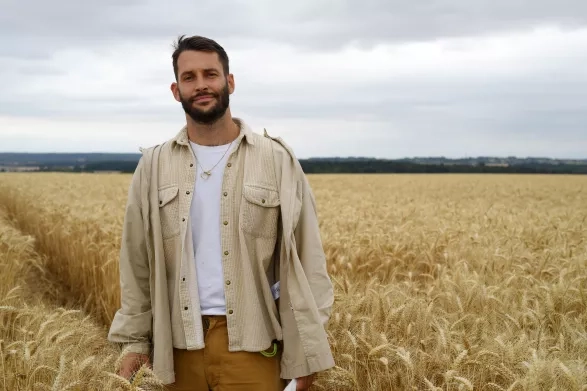  Simon Porte de Jacquemus