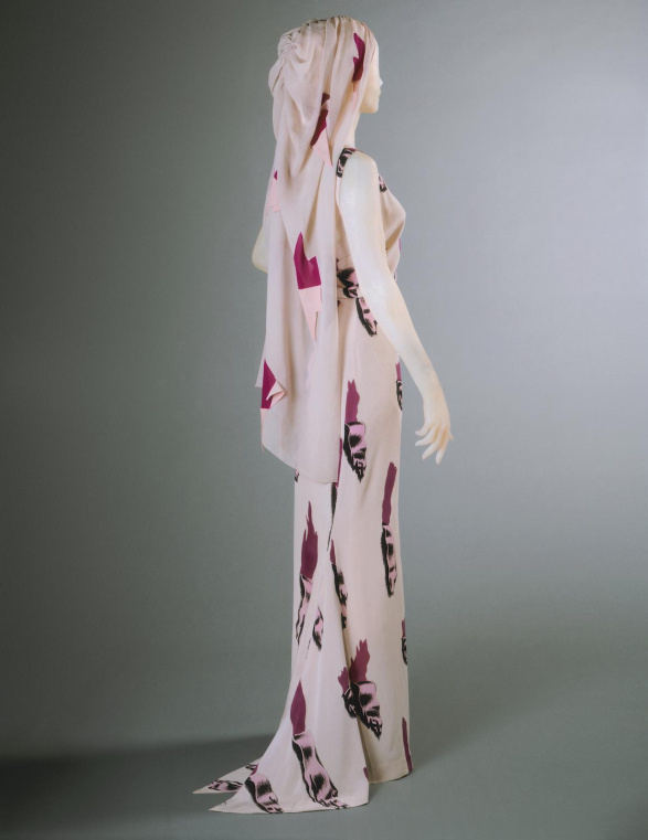 Elza Schiaparelli, šaty Tear- Illusion