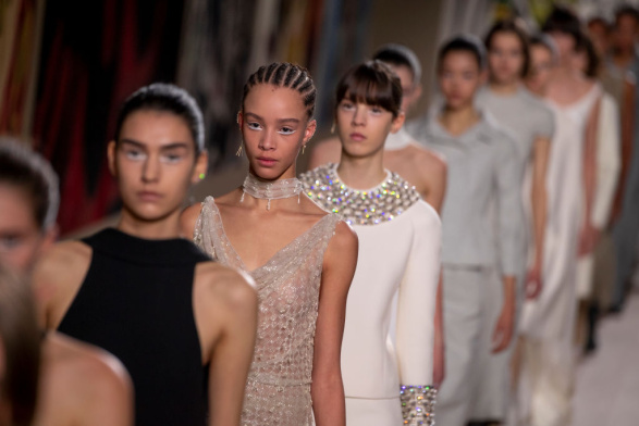 Dior : Runway - Paris Fashion Week - Haute Couture Spring/Summer 2022