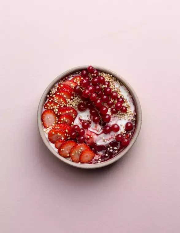 Jahodovorybízová miska