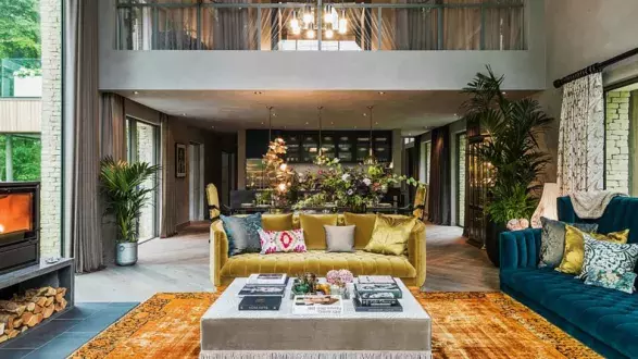 The Barnhouse by Yoo