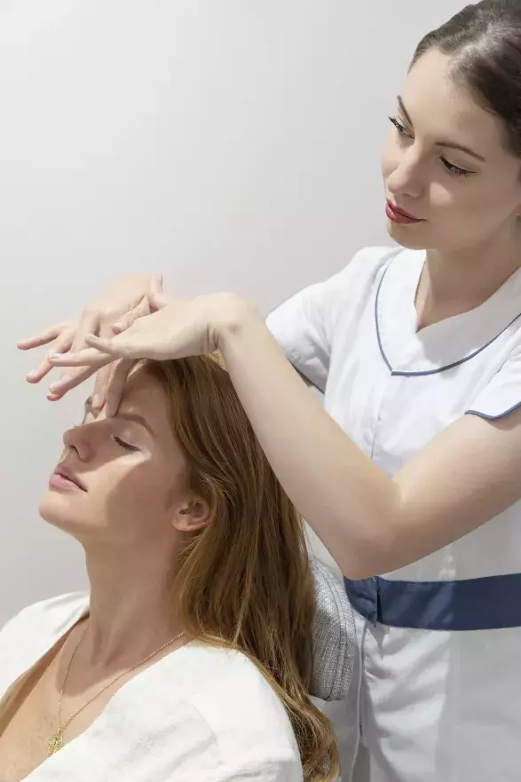 Péče o vlasy v Maison Sisley