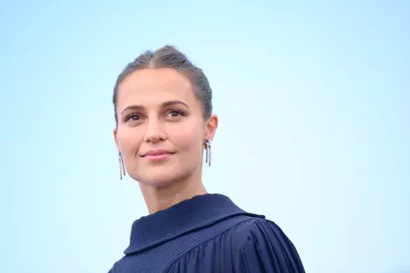 Alicia Vikander