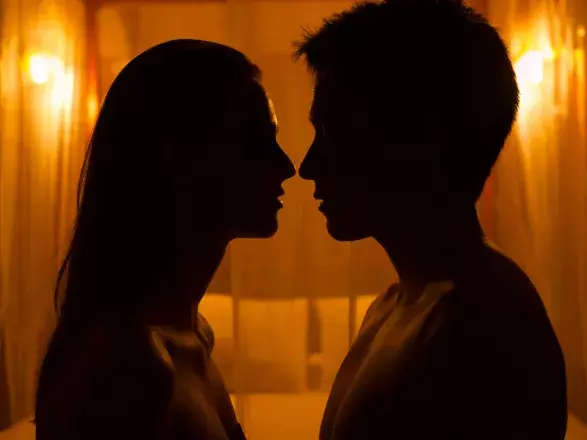 5 pádných důvodů, proč mít sex ráno i večer. A možná i v poledne! 5 pádných důvodů, proč mít sex ráno i večer. A možná i v poledne!