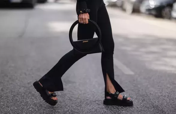 Sandály na platformě