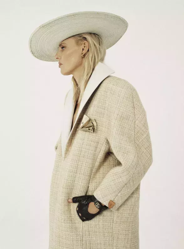 Lauren Wasser, Tištěné vydání ELLE 02/25