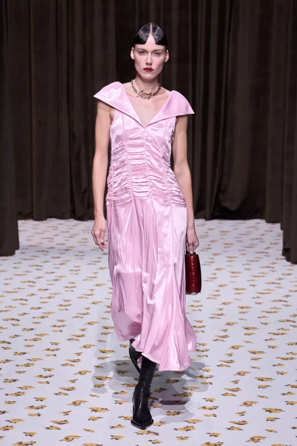 Lady-like midi šaty