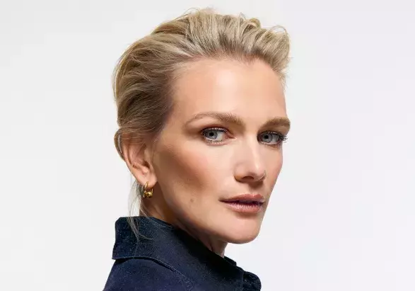 Zuzka Stráská a beauty look Lavender Latte