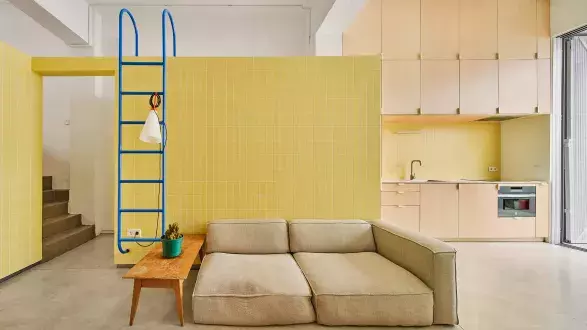 Máslově žlutá, interiérová barva Máslově žlutá, interiérová barva