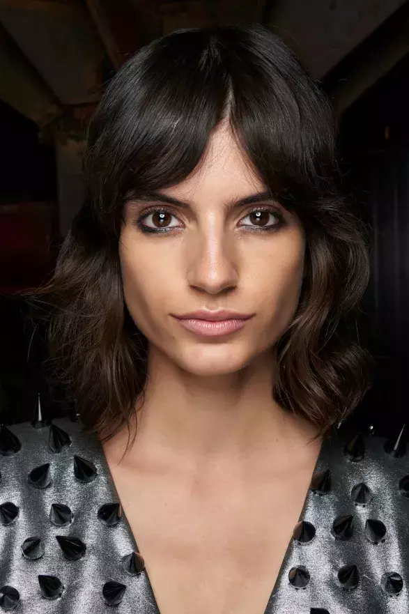 Barvy na vlasy roku 2025