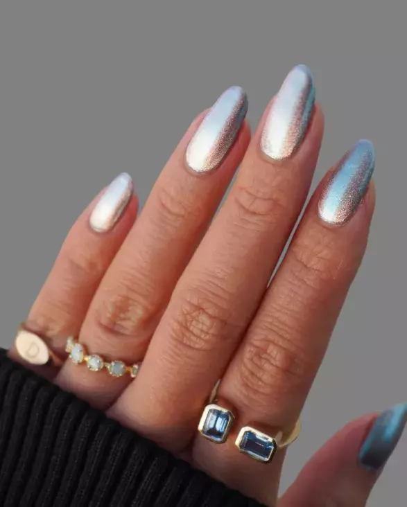 Angel Chrome nails