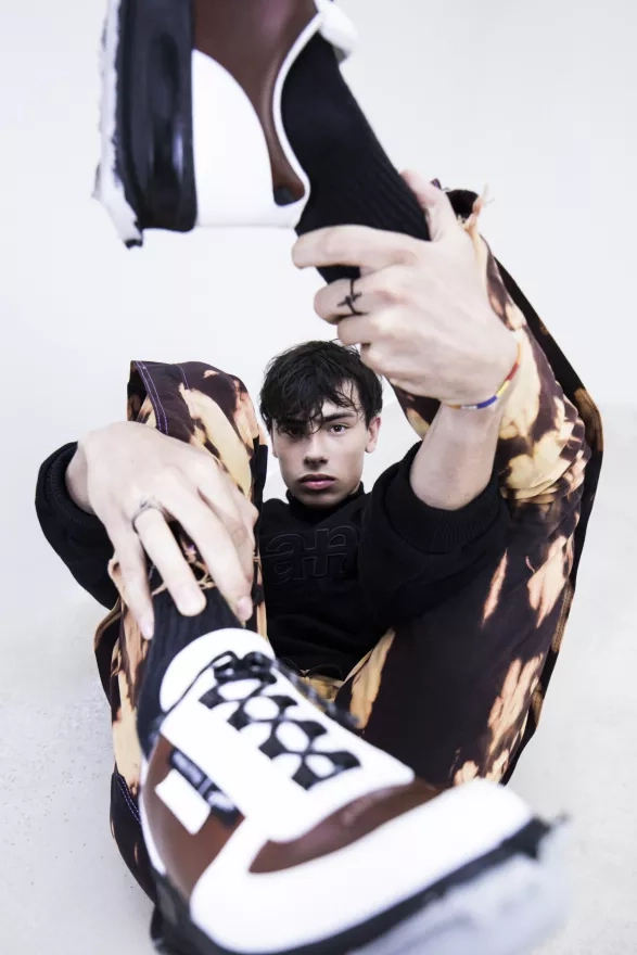 Jan Černý, redesign tenisek Prestige