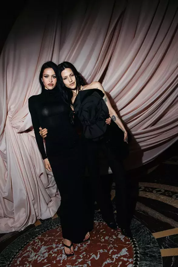 Amelia Gray, Gabbriette