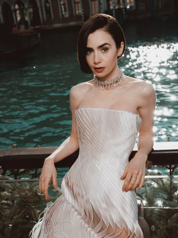 Lily Collins Lily Collins