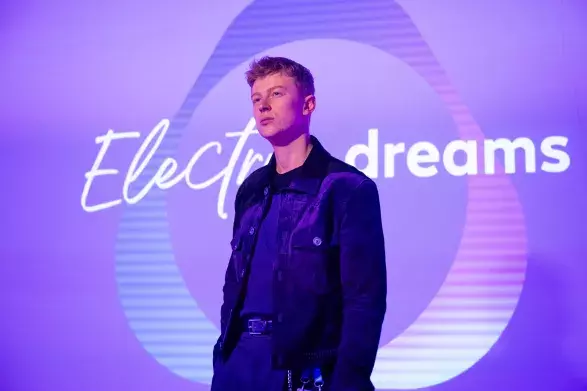 IQOS Electric Dreams