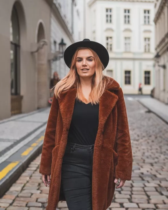 Veronika Dobruská Veronika Dobruská
