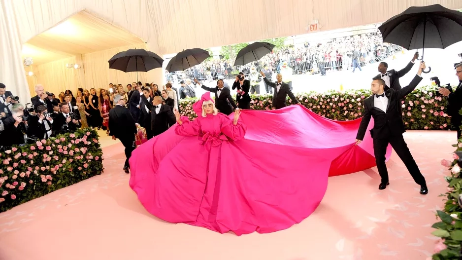 Lady GAGA
