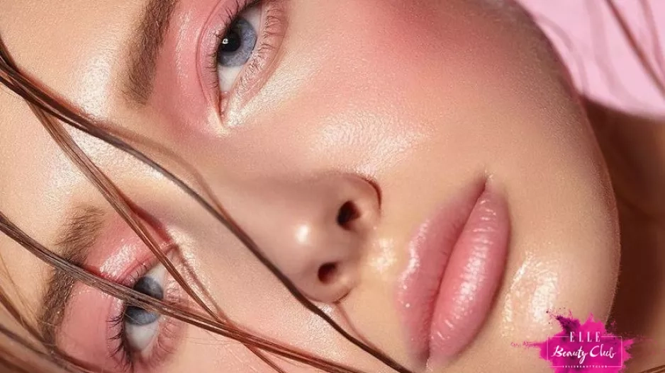 Máte i vy svůj pravidelný večerní rituál před tím než zalehnete do postele a spíte jako šípková růženka? My ano. 