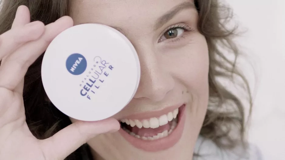 NIVEA CUSHION x ELLE BEAUTY CLUB