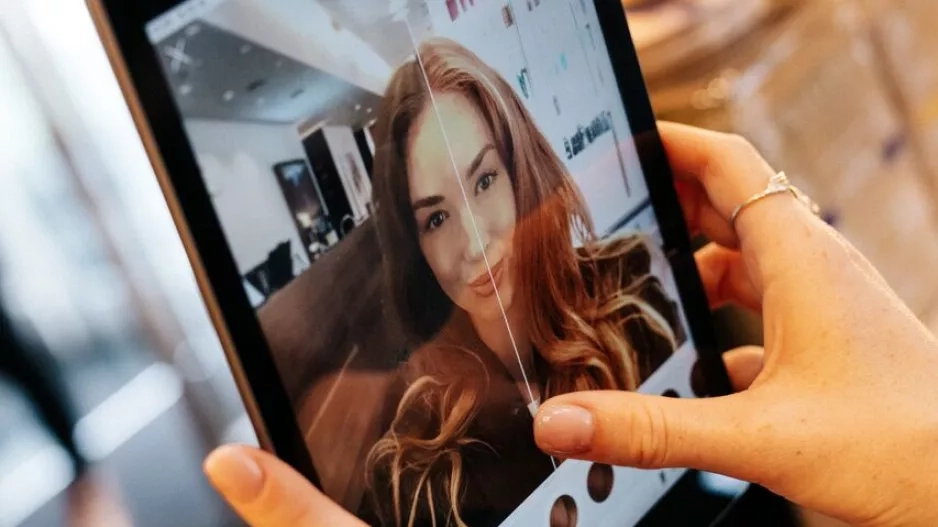 KAROLÍNA WERNEROVÁ & BOTANEA