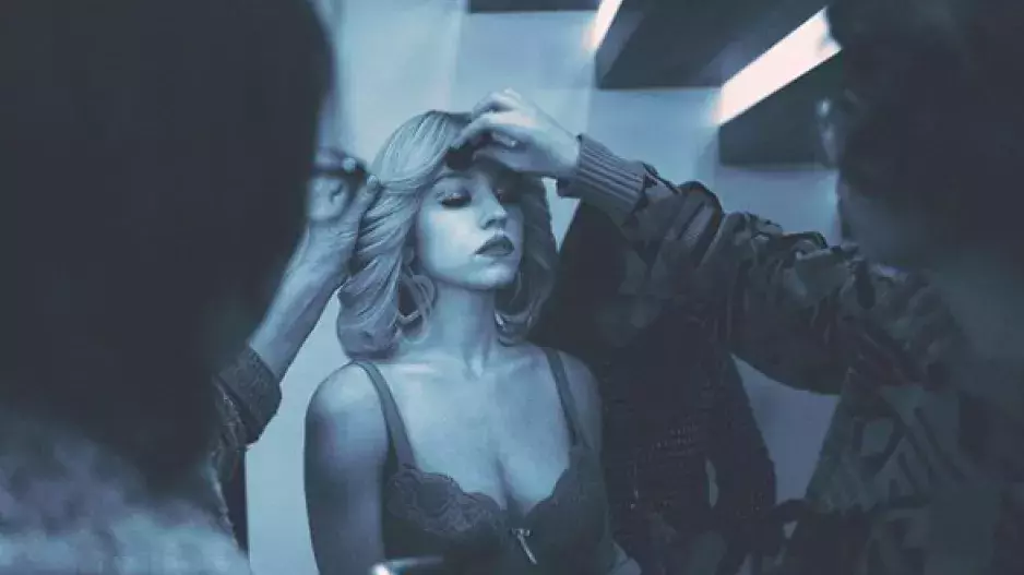 Make-up artistku seriálu Euphoria Kirsten Coleman.