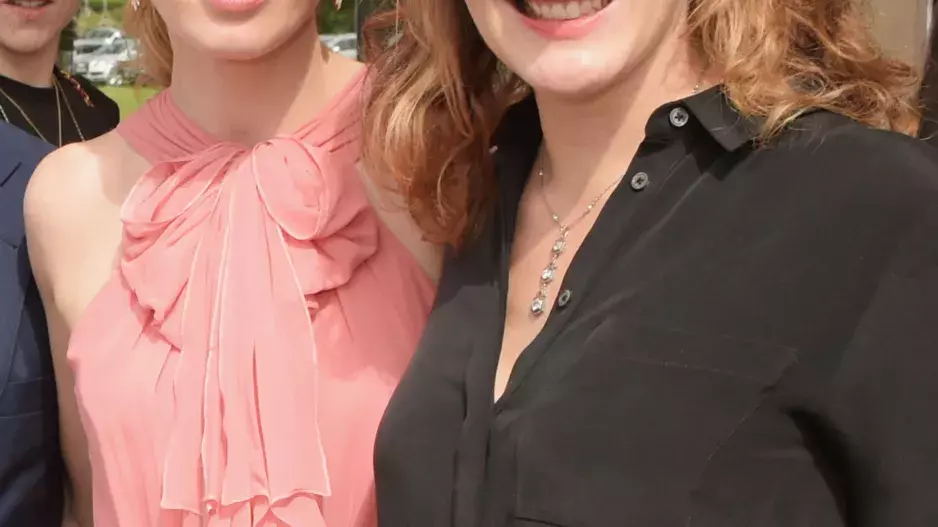 Emily a Felicity Blunt