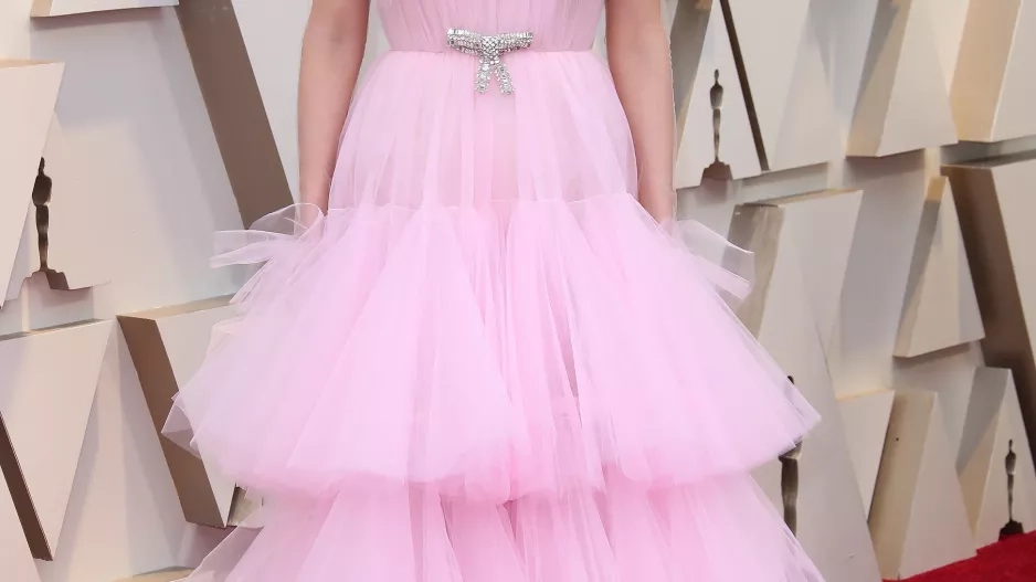 Kacey Musgraves Na předávání cen Academy Awards v modelu Giambattista Valli.