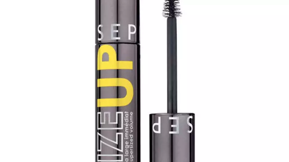 Řasenka pro extrémní objem řas, Size-up, SEPHORA COLLECTION, 370 Kč Řasenka pro extrémní objem řas, Size-up, SEPHORA COLLECTION, 370 Kč