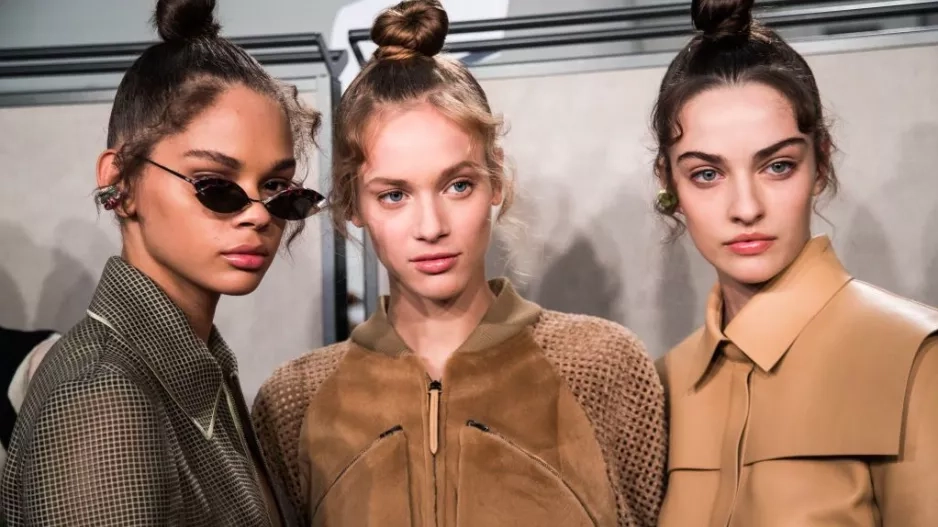 Jak na to: perfektní drdol podle posledních módních trendů 