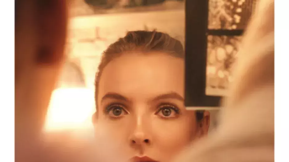 Loewe Model: Jodie Comer Photographer: Steven Meisel Loewe Model: Jodie Comer Photographer: Steven Meisel