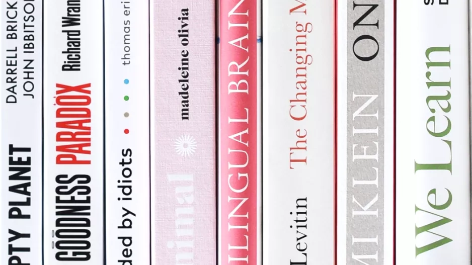 Elle & Book Therapy