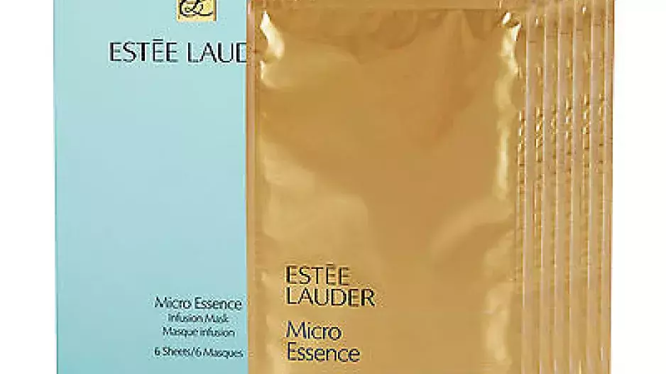 Hloubkově vyživující, intenzivně hydratující maska, Infusion Mask, Micro Essence, ESTÉE LAUDER, 5 ks, prodává Esteelauder.cz, 1780 KČ Hloubkově vyživující, intenzivně hydratující maska, Infusion Mask, Micro Essence, ESTÉE LAUDER, 5 ks, prodává Esteelauder.cz, 1780 KČ