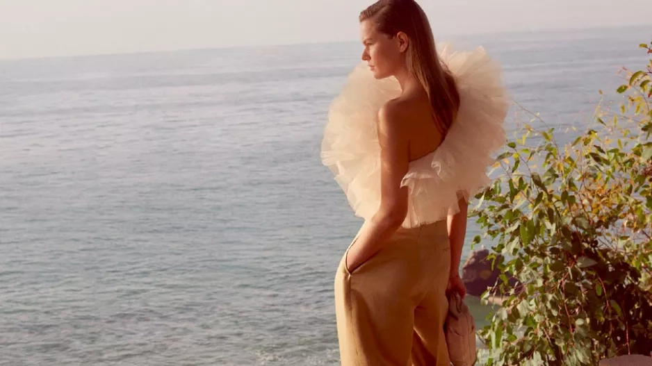 Poetická krása v nové kolekci H&M Conscious Exclusive