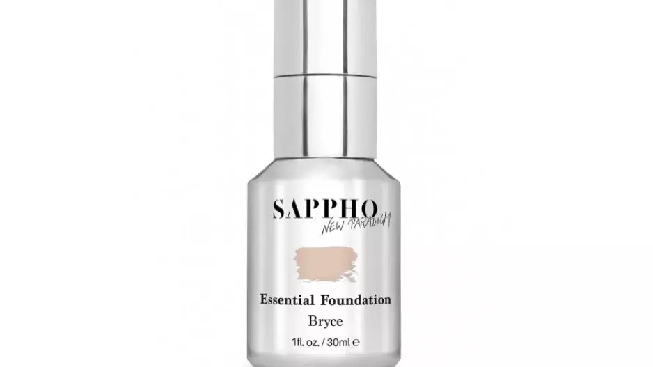 Krémový make-up, Essential Foundation, SAPPHO, prodává Licirna.cz, 1 490 Kč Krémový make-up, Essential Foundation, SAPPHO, prodává Licirna.cz, 1 490 Kč