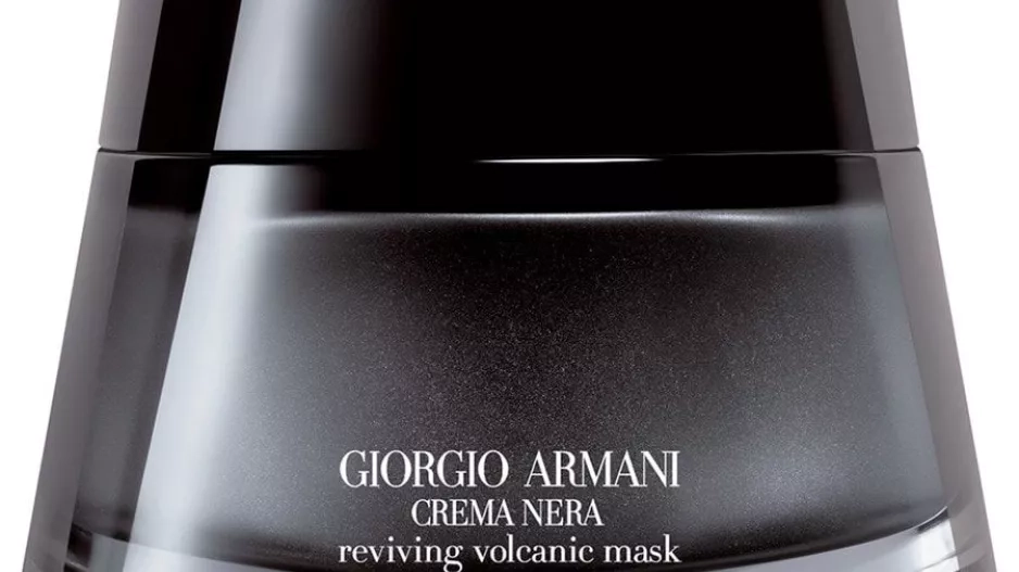 Maska na obličej, CREMA NERA Reviving Volcanic Mask, ARMANI, prodává Dougla.cz, 8 200 Kč Maska na obličej, CREMA NERA Reviving Volcanic Mask, ARMANI, prodává Dougla.cz, 8 200 Kč