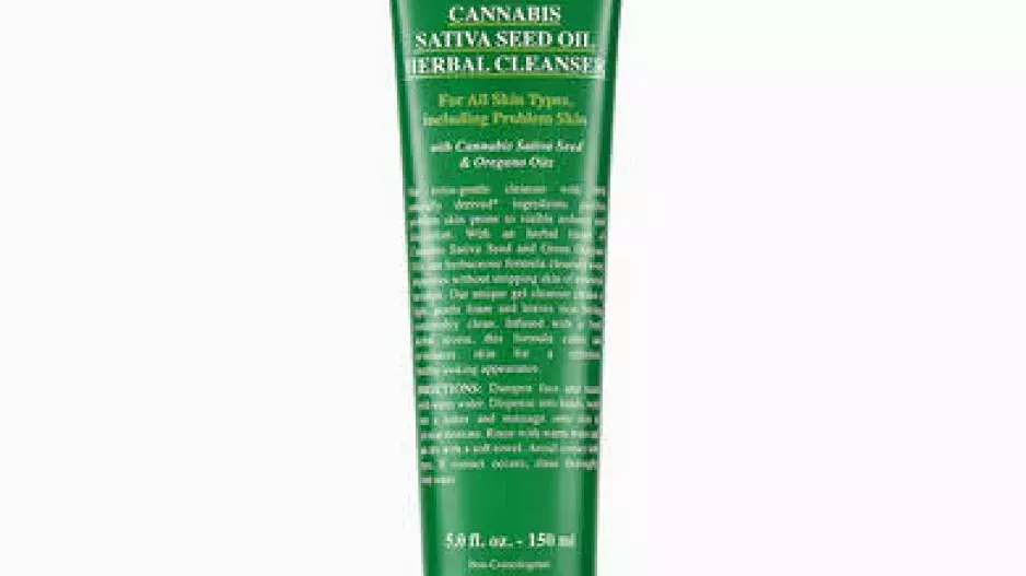 KIEHLS, Cannabis Sativa Seed Oil Herbal Cleanser, prodává www.kiehls.cz, 720 Kč
