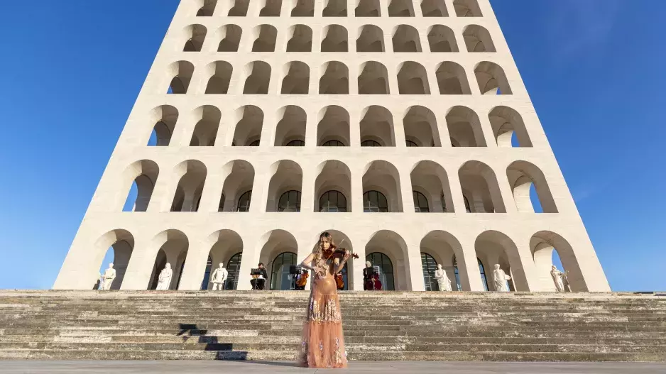 Máte plány na víkend? Poslechtěte si online koncert Fendi