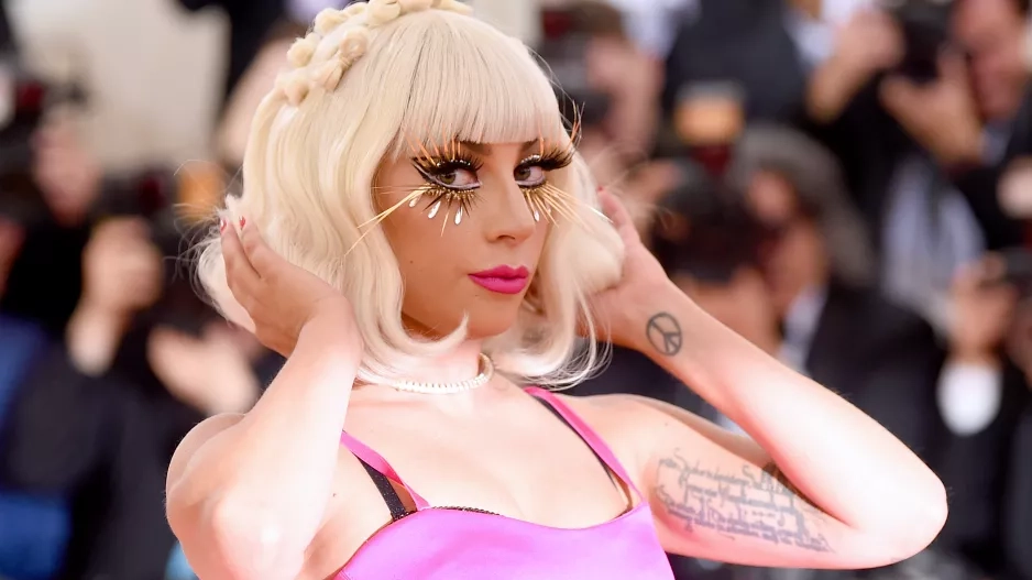 Hledá se perfektní ilustrace na přebal desky, vyzývá Lady Gaga své fanoušky