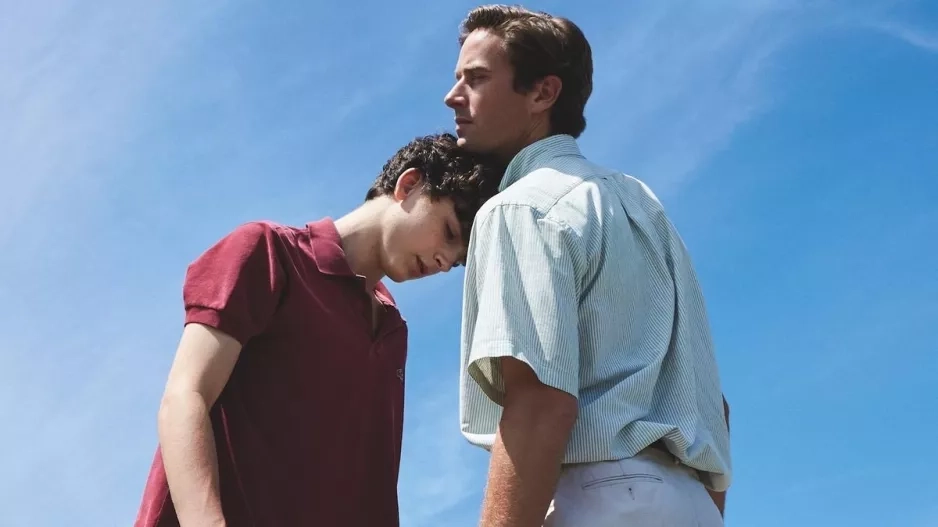 5 romantických filmů, se kterými si užijete duhový měsíc hrdosti